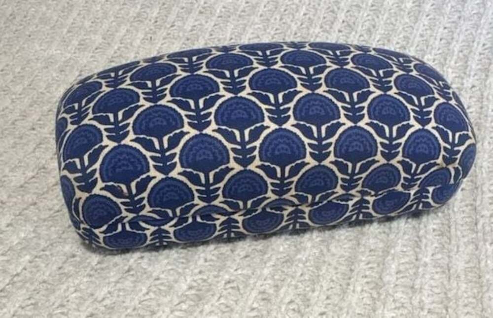 Vera Bradley Sunglasses or Eyeglasses Case, Painted Medallions Blue Gray